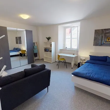 Karl V - Geschichte Leben Im Herzen Der Altstadt