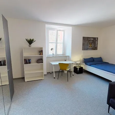 Karl V - Geschichte Leben Im Herzen Der Altstadt