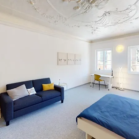 Karl V - Geschichte Leben Im Herzen Der Altstadt *